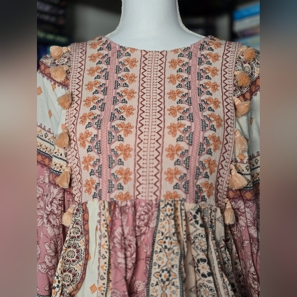 Bohemian Floral Print Blouse - Pink and Cream - Picture 4 of 10